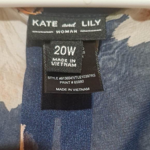 Kate and Lily Wome's Floral Maxi Dress with Wrap Design Size 20W - Picture 2 of 8